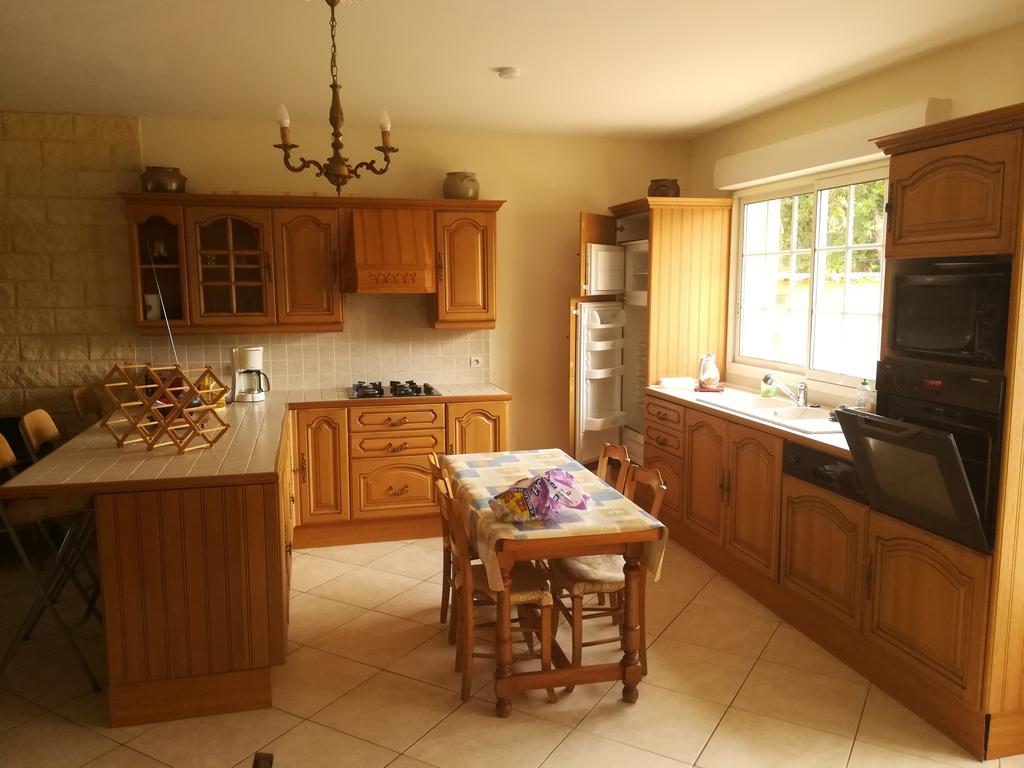 Gite Du Vignoble Sidky Lussac  Buitenkant foto